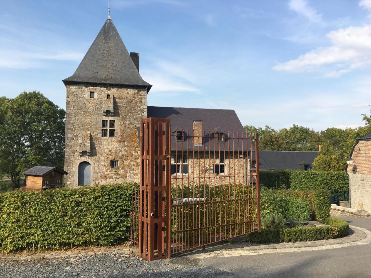 Les Confidences De Messire Sanglier, Stylished Guest Houses Beauraing Exterior photo