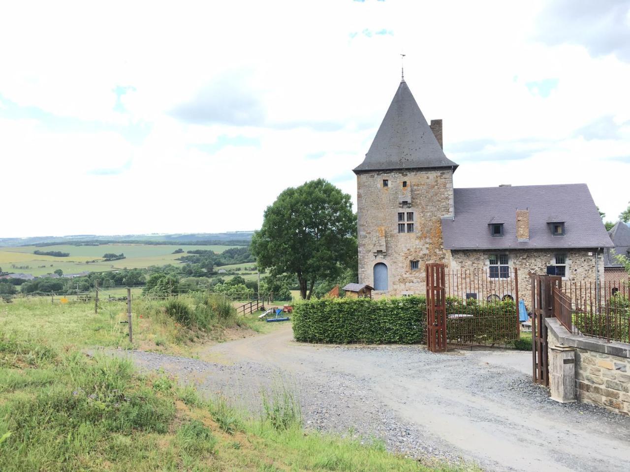 Les Confidences De Messire Sanglier, Stylished Guest Houses Beauraing Exterior photo